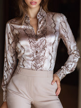 Satin Snake-Print Button-Up Shirt With Tailored Fit