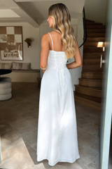 Elegant Flowing Silhouette Maxi Dress