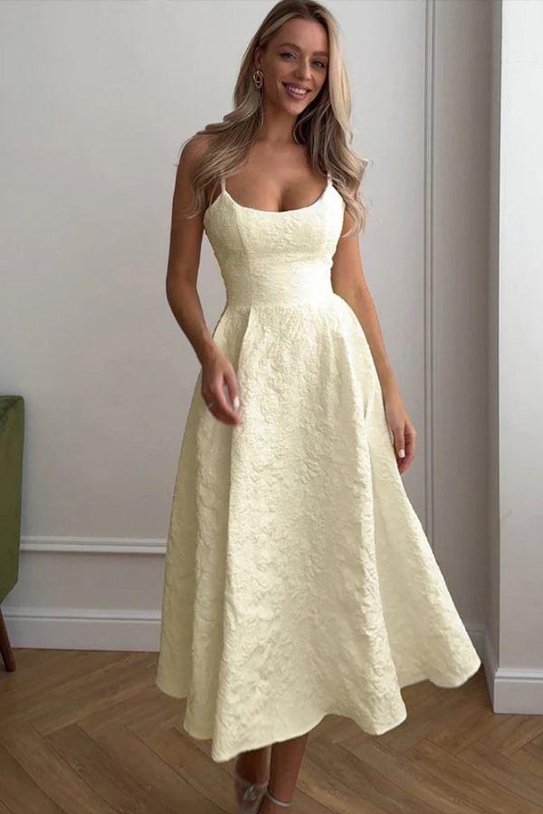 Chic Halter Neck Keyhole Maxi Dresses