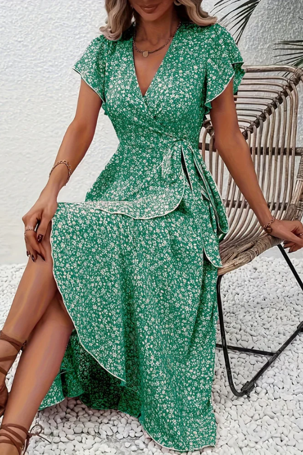 Chic Dress Silhouette Vneck