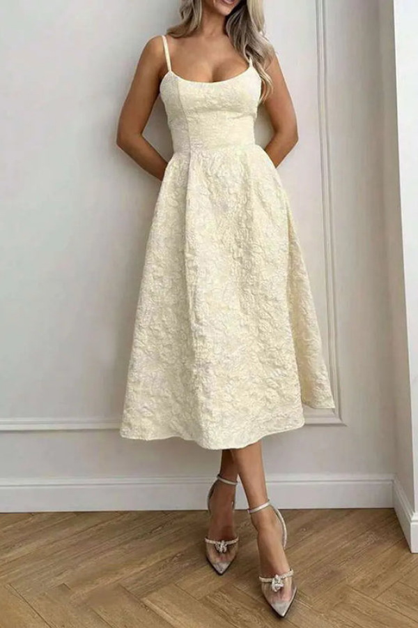 Chic Halter Neck Keyhole Maxi Dresses