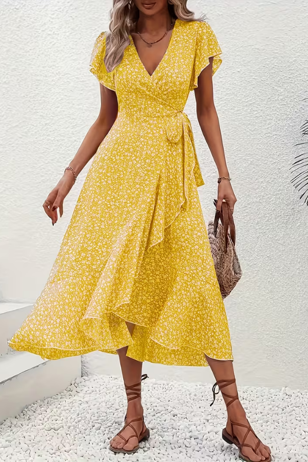 Chic Dress Silhouette Vneck
