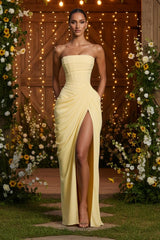 Elegant Long Dress with a Flattering Flowing Silhouette