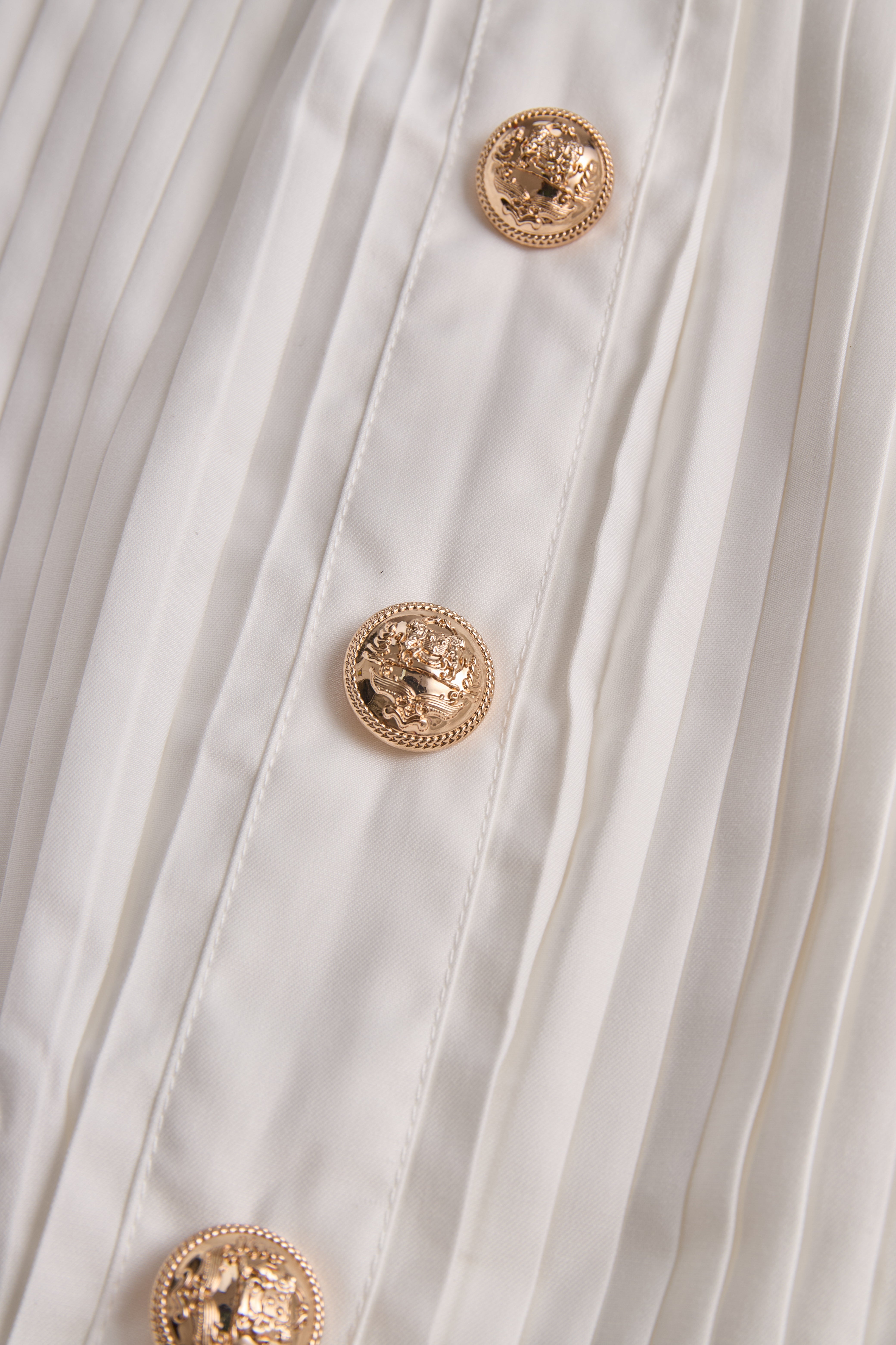 Timeless Sleeveless Pleated Dress