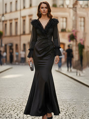Black Long-Sleeve Ruffled V-Neck Mermaid Evening Dress